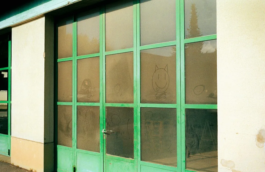 Porte métallique à Charleroi